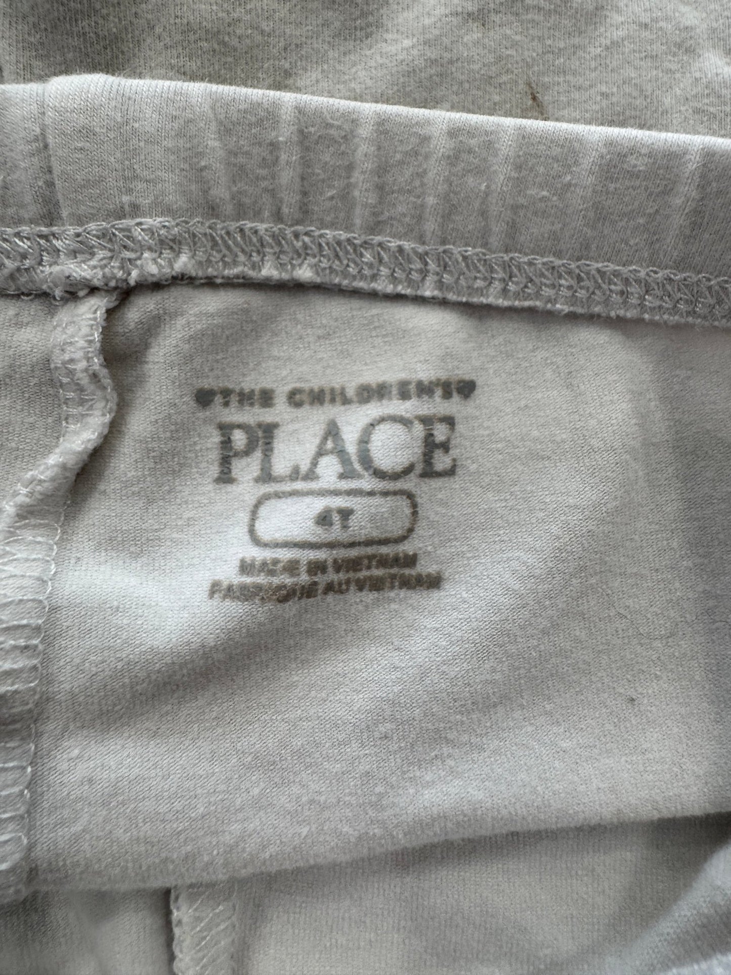 White Under - Shorts 4T - Haven on Summer HillDollar Bin