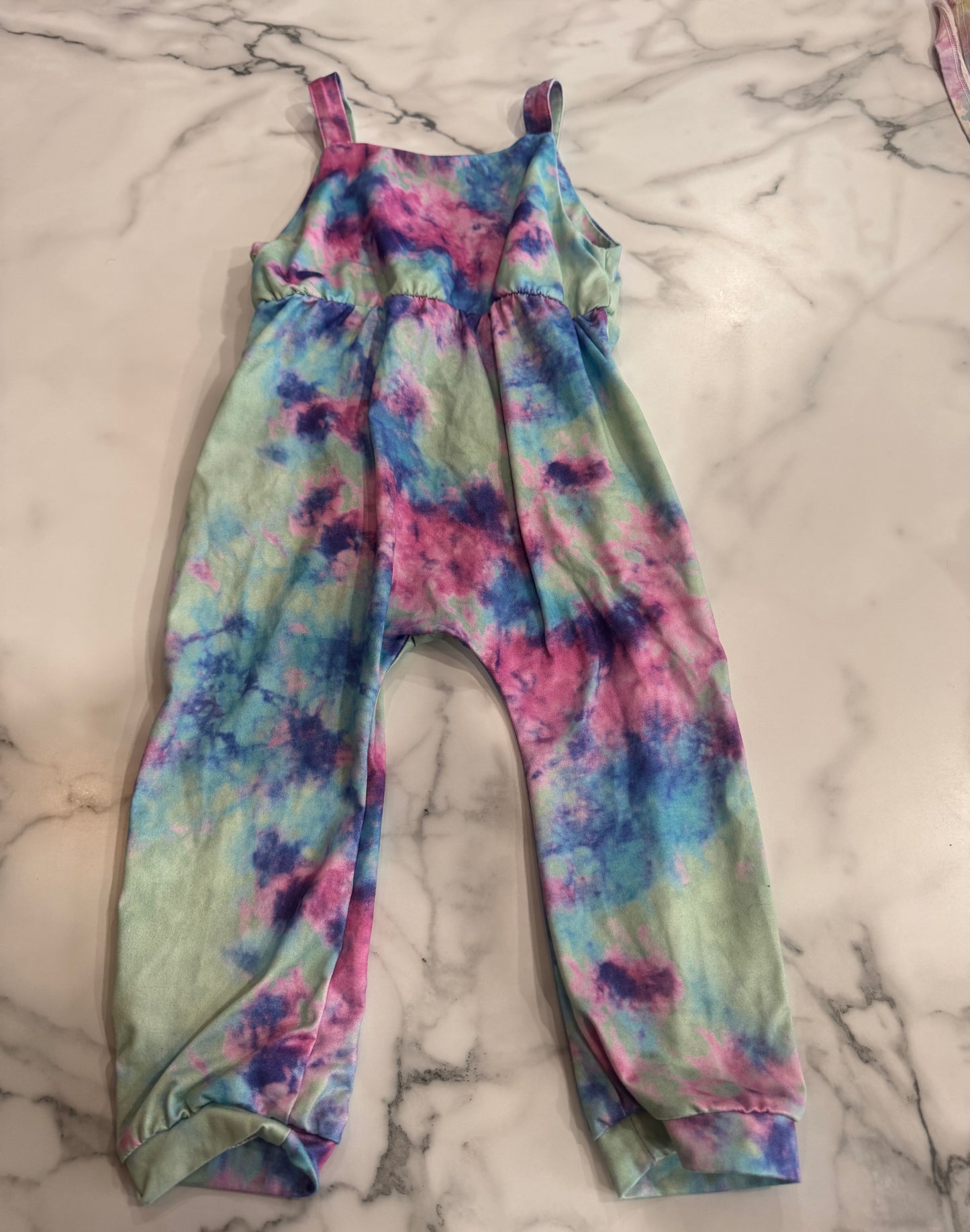 Tie Dye Jumper with Pockets 3/4T (Strap Needs Attention)