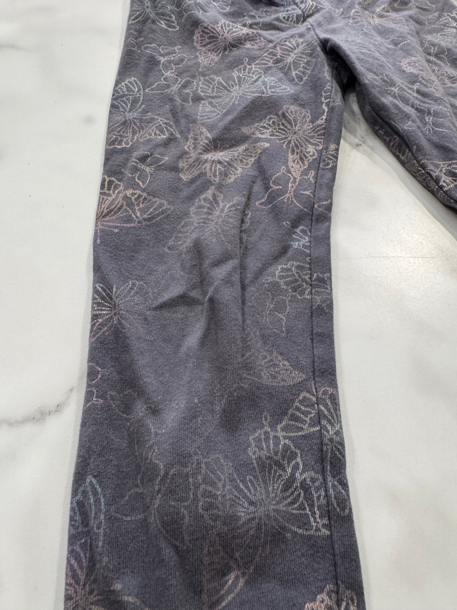 Grey Butterfly Colored Print Leggings XS 4T - Haven on Summer HillDollar Bin
