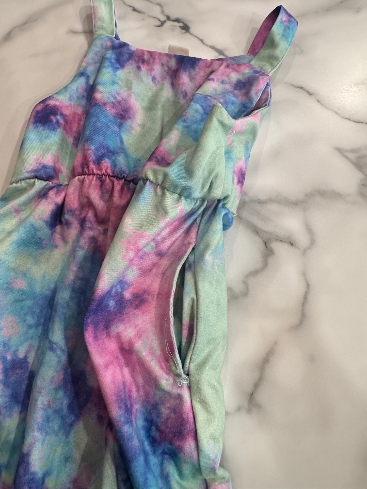 Tie Dye Jumper with Pockets 3/4T (Strap Needs Attention)