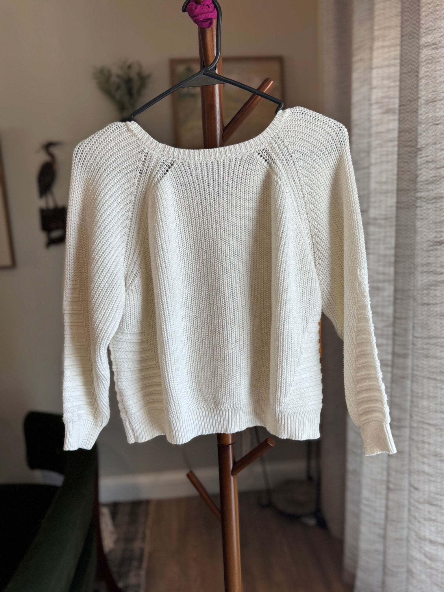 Slightly Cropped Cream White Sweater - No Tag, Fits like Women's S/M - Haven on Summer HillWomen's Apparel