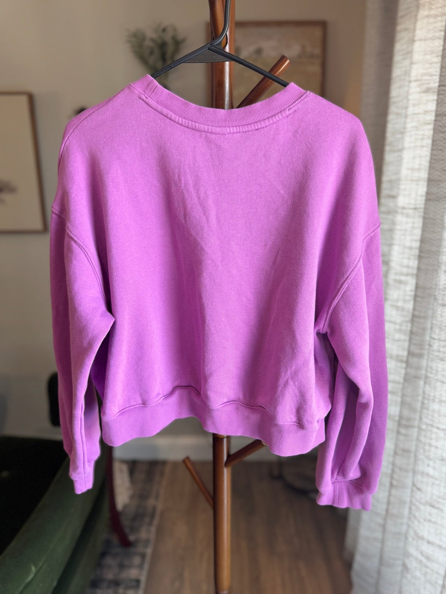 Old Navy Short Length Pullover Sweatshirt, Women's Large - Haven on Summer HillWomen's Apparel