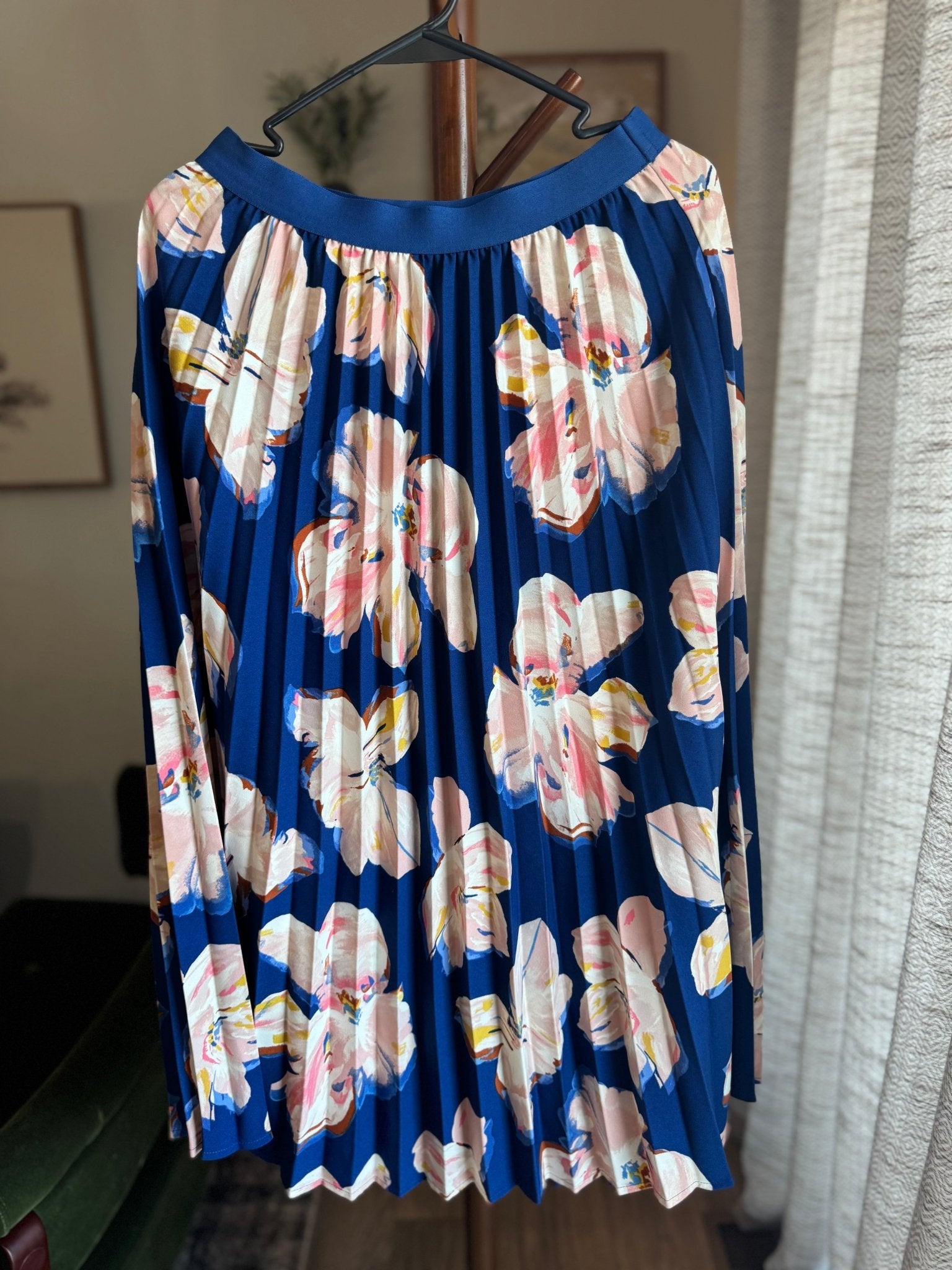 Blue Floral Print Pleated Skirt, Women's Small - Haven on Summer HillWomen's Apparel