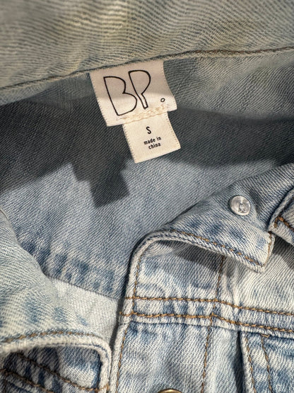 Light - Wash, Light - Weight Jean Jacket Women's Small (Discount: Neck Discoloration) - Haven on Summer HillWomen's Apparel