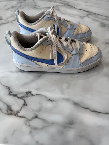 Nike Blue Sneaker Youth 5.5 - Haven on Summer HillGirl's Shoes