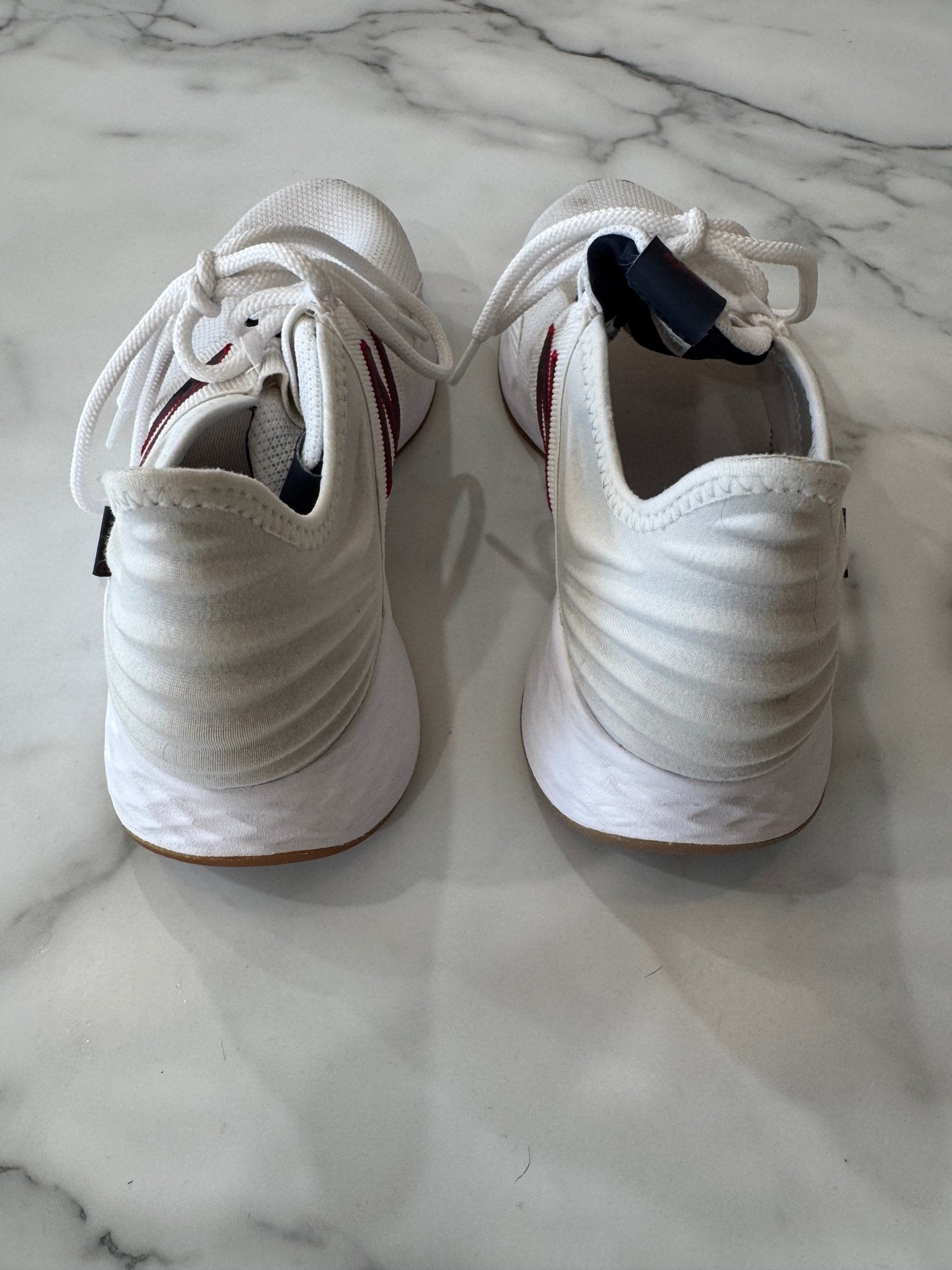 White and Navy New Balance Tennis Shoe Women's 8 - Haven on Summer HillWomen's Shoes