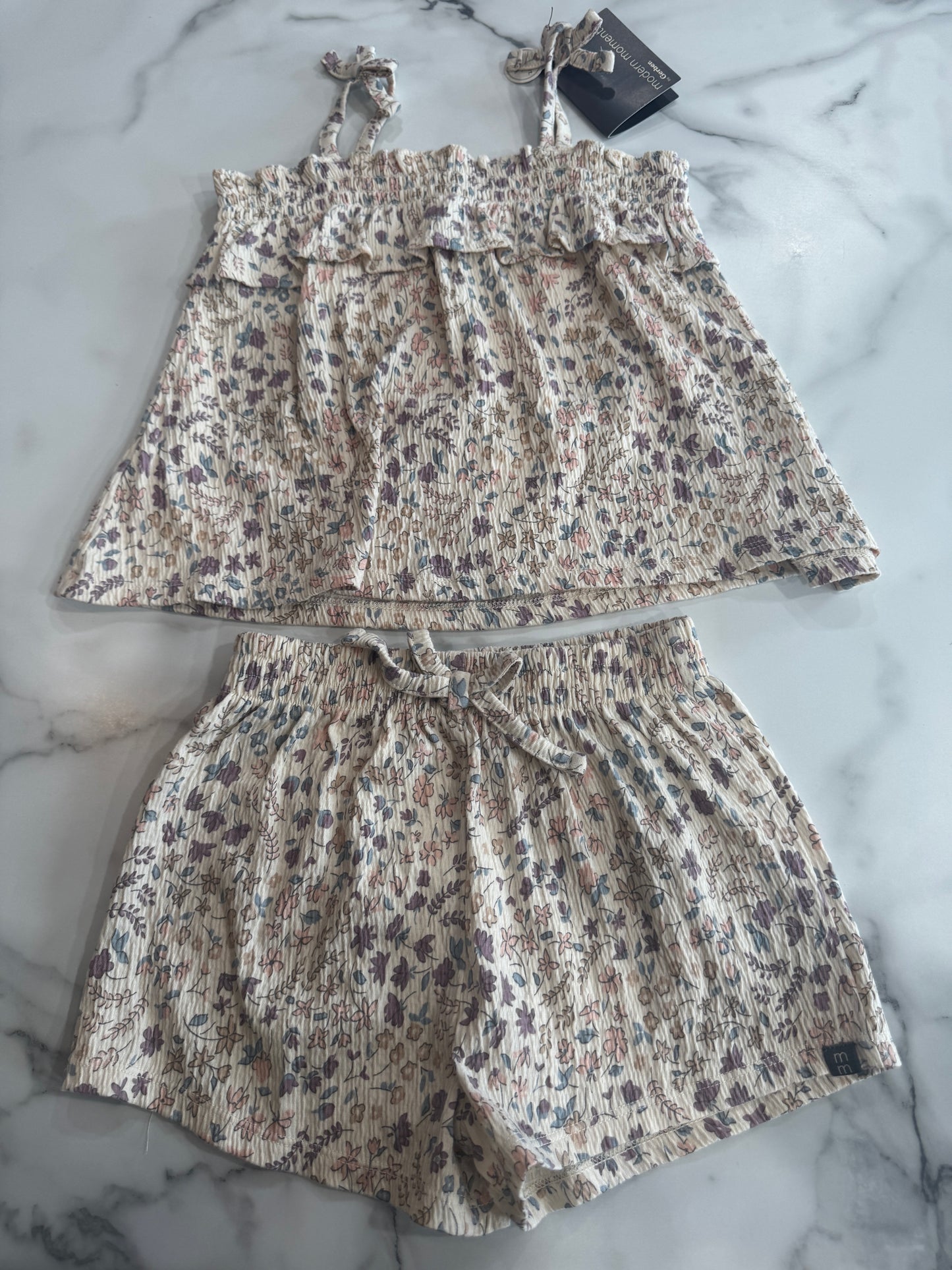 Soft Dusty Floral Print Set with Ruffle and Bow Details 4T